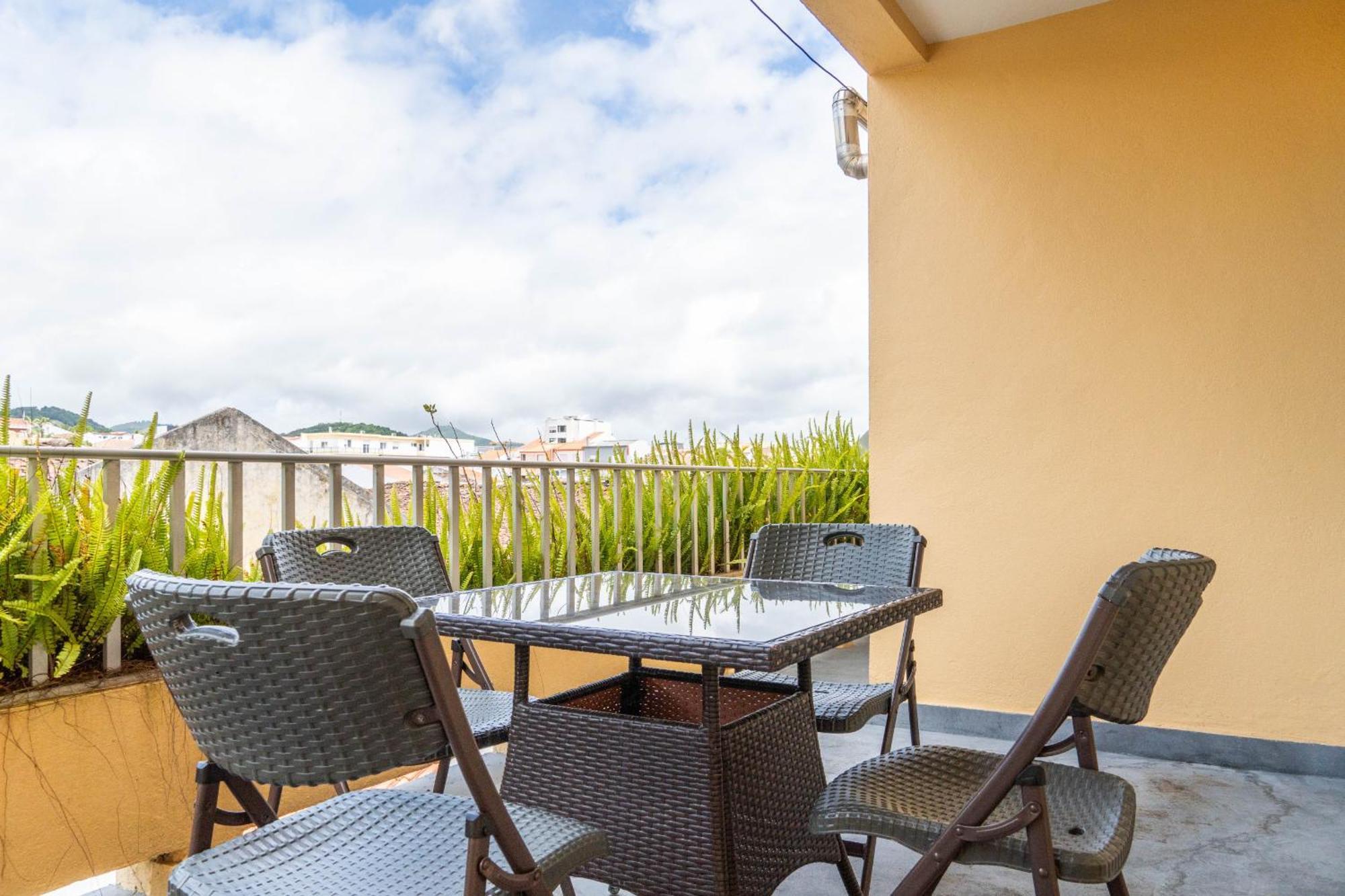 Apartamento Mae De Deus Ponta Delgada Exteriör bild